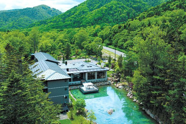 奥定山渓温泉佳松御苑の全景写真