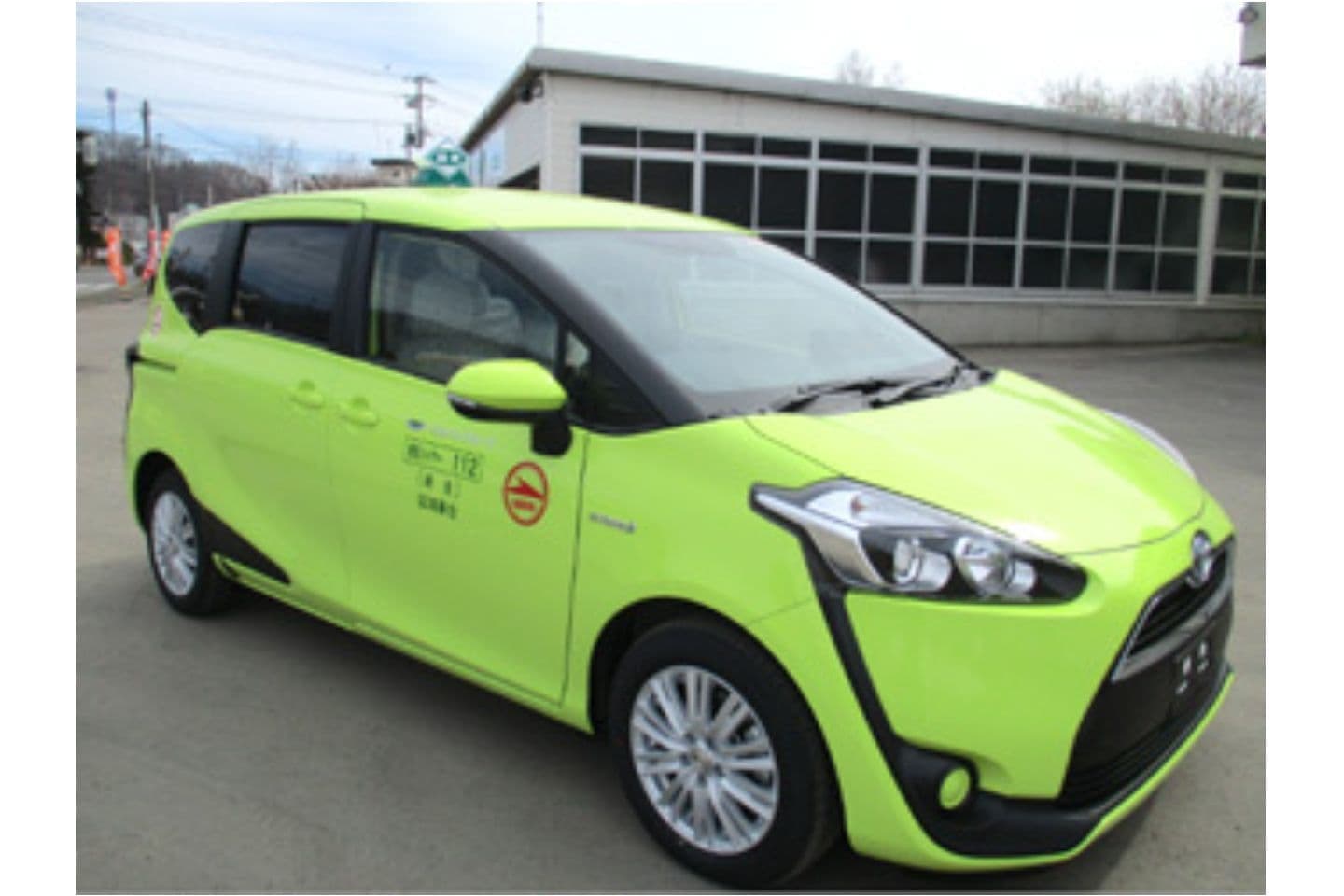 網走ハイヤーの車写真